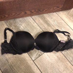 Victoria’s Secret dream angels push up 38C